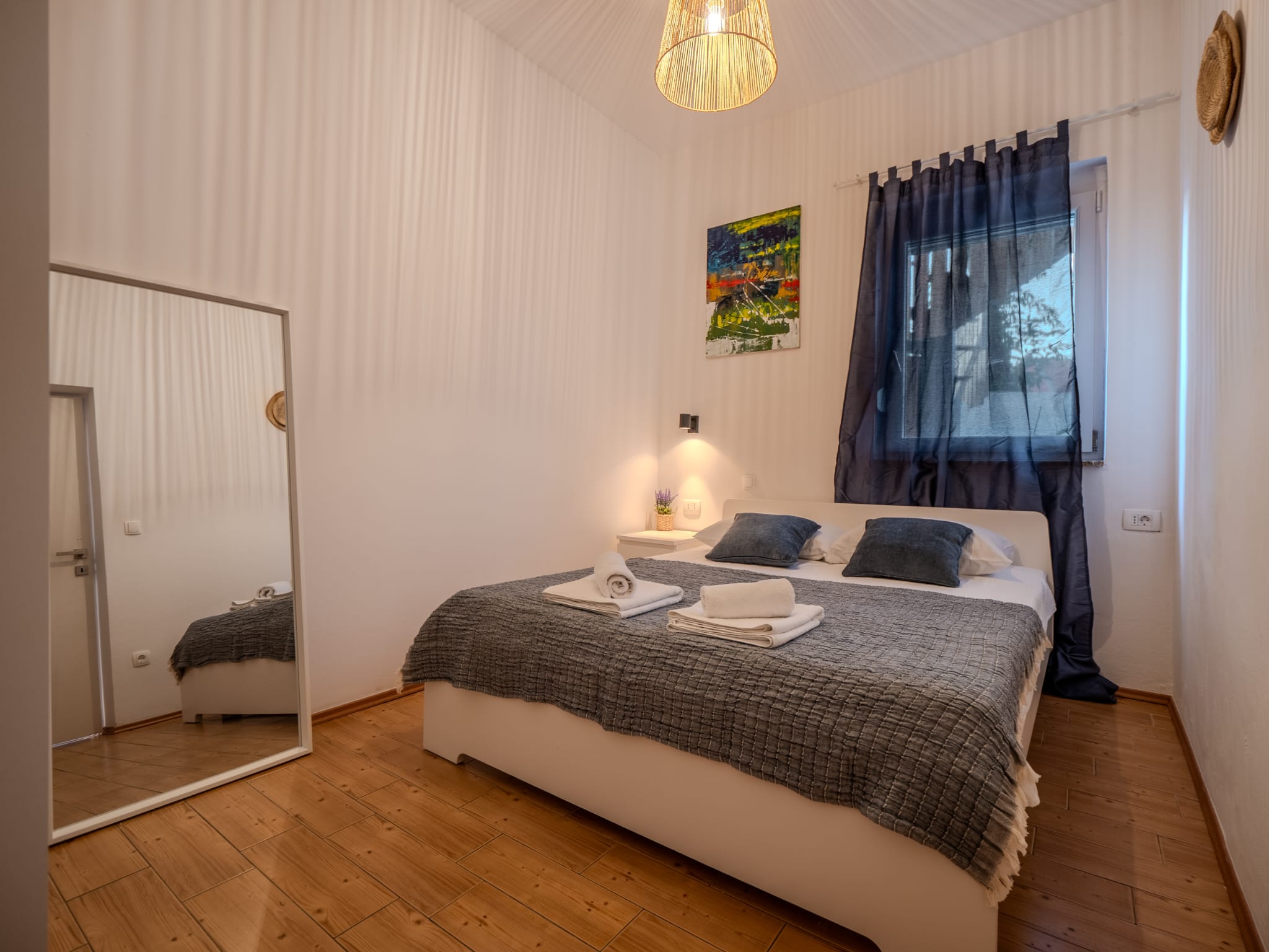 Apartman Sunset Njivice - spavaća soba 1